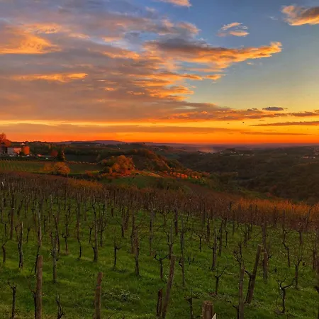 Peterc Vineyard Estate 4*