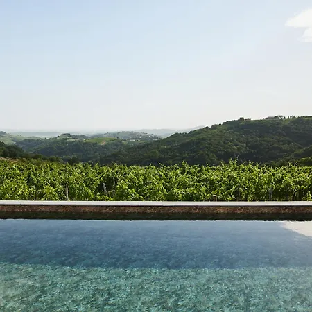 Peterc Vineyard Estate * Kojsko