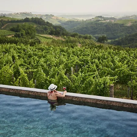 Peterc Vineyard Estate Frühstückspension Kojsko